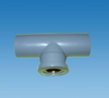 كوع تركيب PVC مع النحاس
